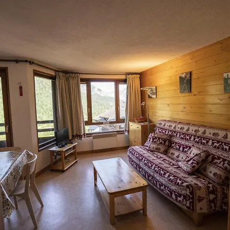 Cosy Avec Balcon, Equipe Pour 4, A 2 Pas Du Centre Et Des Remontees Mecaniques De Super-chatel - Fr-1-676-130 *
